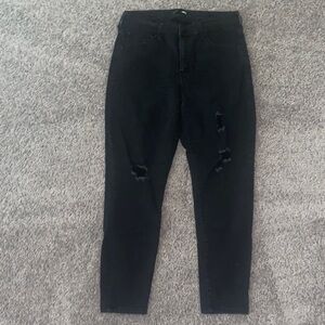 Fashion Nova Women's Black Distressed Jeans